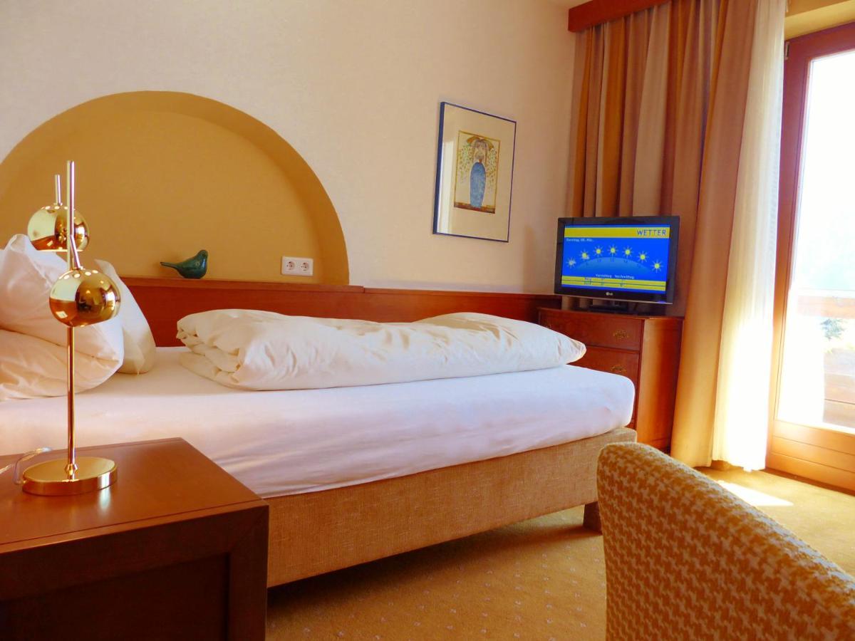 Hotel Garni Zerzer Serfaus Εξωτερικό φωτογραφία