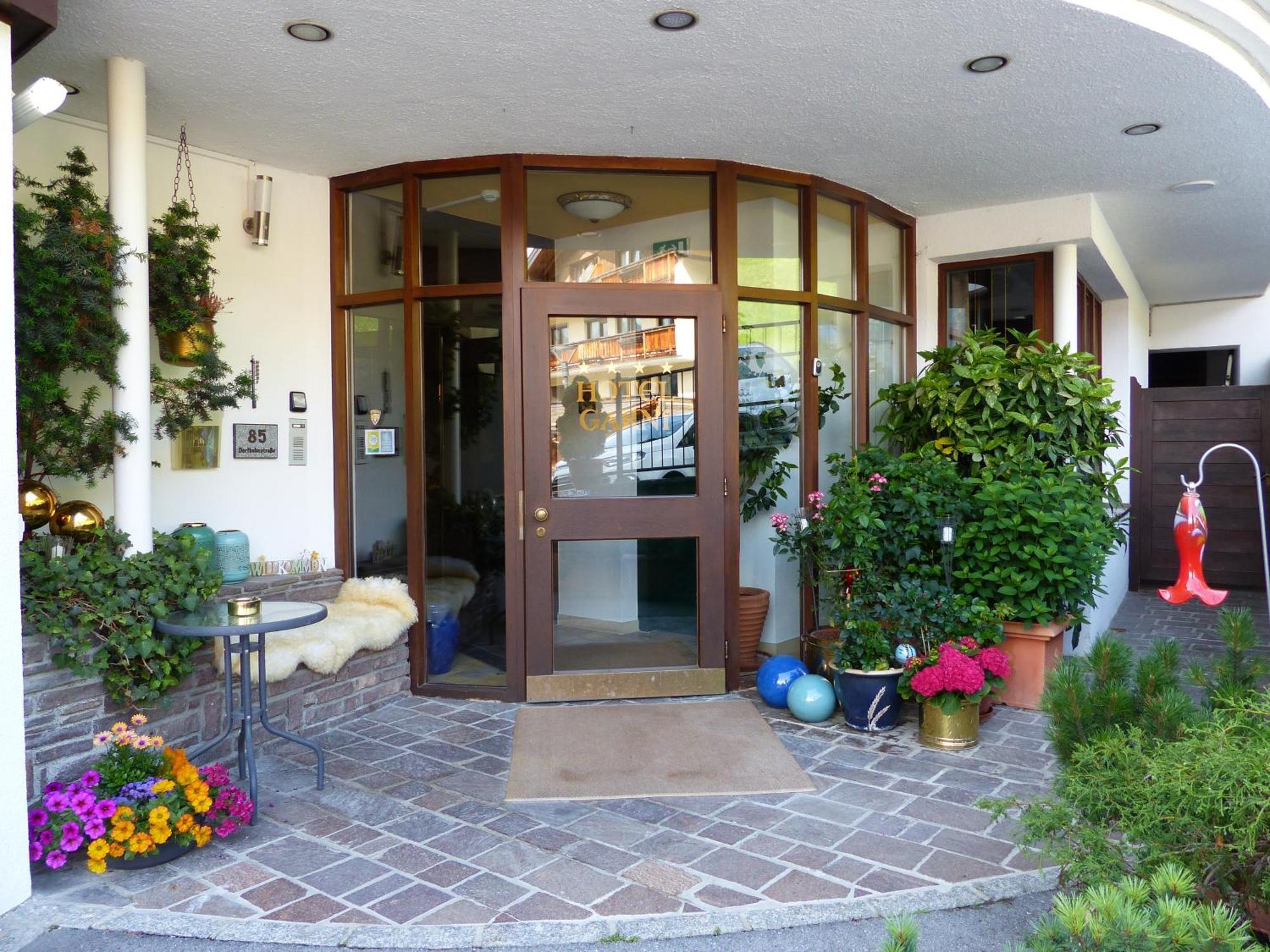 Hotel Garni Zerzer Serfaus Εξωτερικό φωτογραφία