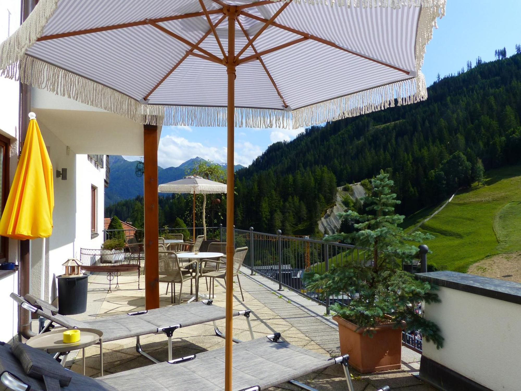 Hotel Garni Zerzer Serfaus Εξωτερικό φωτογραφία