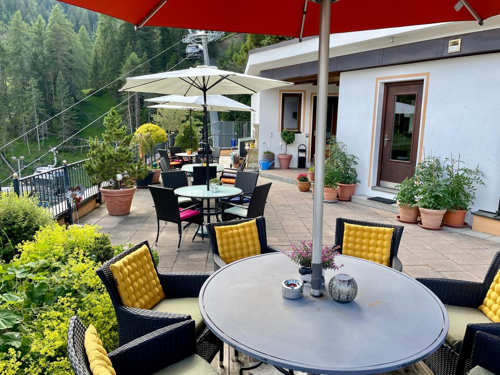 Hotel Garni Zerzer Serfaus Εξωτερικό φωτογραφία