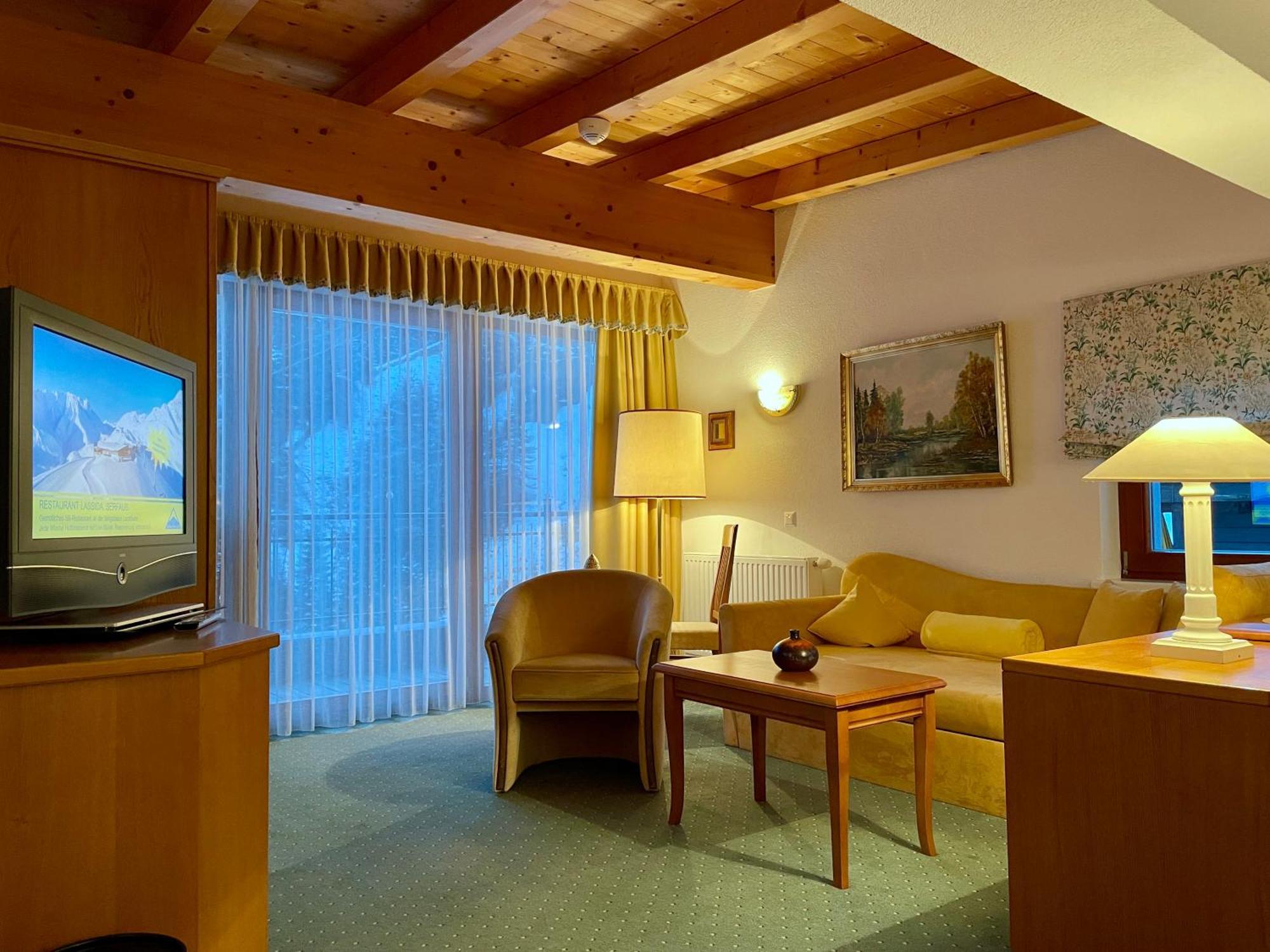 Hotel Garni Zerzer Serfaus Εξωτερικό φωτογραφία